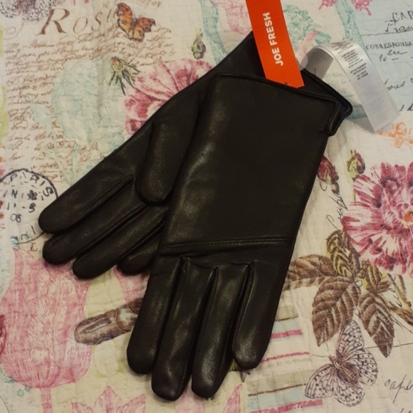 NWT Black Winter Gloves Size S-M - Picture 1 of 1